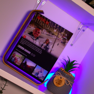 Placa de Metacrilato Personalizada "Nuestra Serie" (Estilo Netflix)